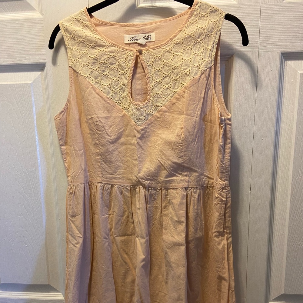 🍀5 for $25🍀EUC Annabella Dress Keyhole Button in Front 6 Buttons on Back